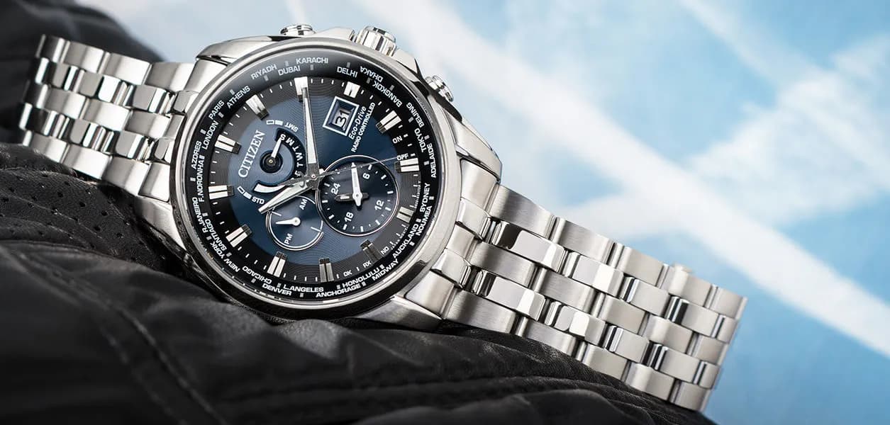 Zegarek męski sterowany radiowo: Jak wybrać idealny model? Poradnik